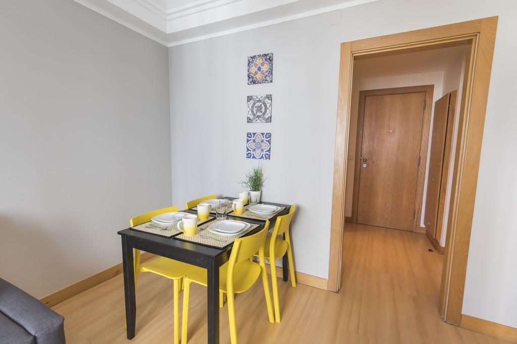Lovelystay - Charming Marques Flat Lisbon Bagian luar foto