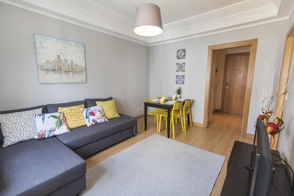 Lovelystay - Charming Marques Flat Lisbon Bagian luar foto